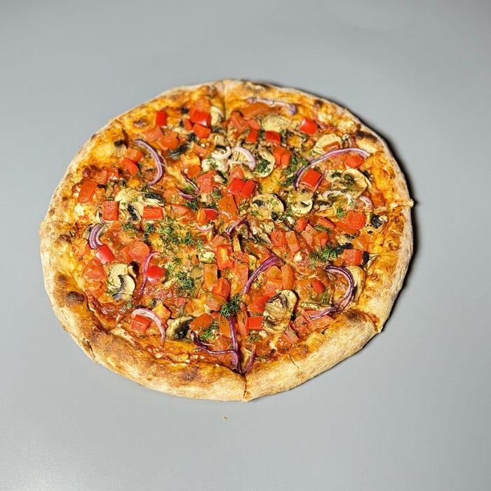 Постная пицца с овощами