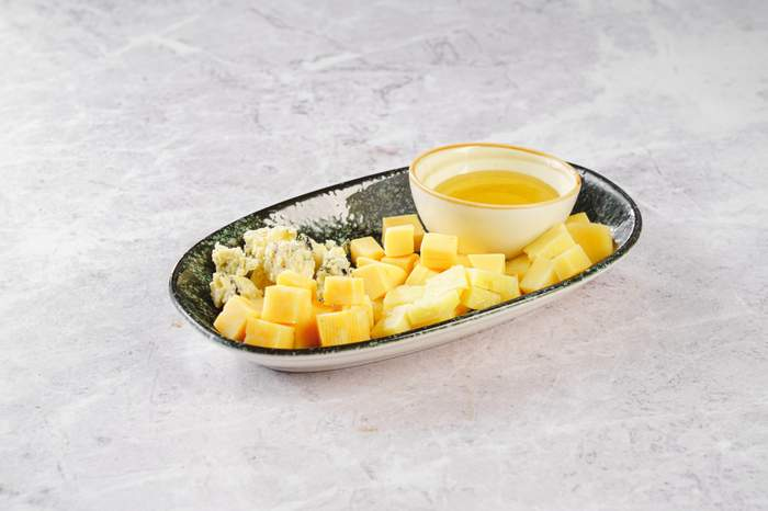 Сырная тарелка