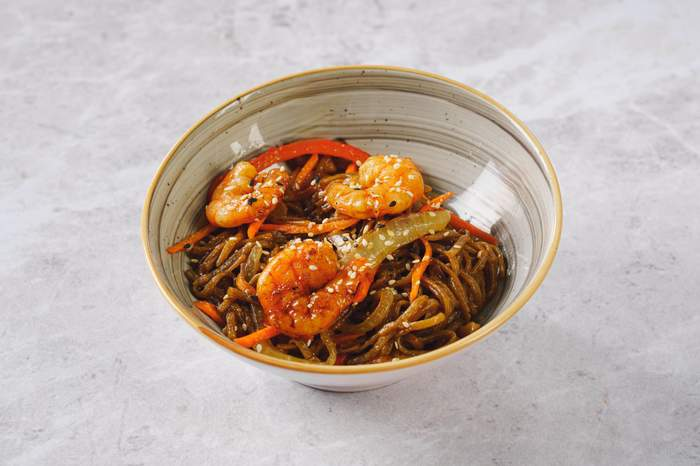 Соба WOK с креветками