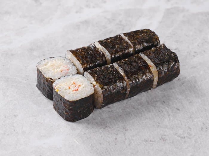 Ролл с крабом