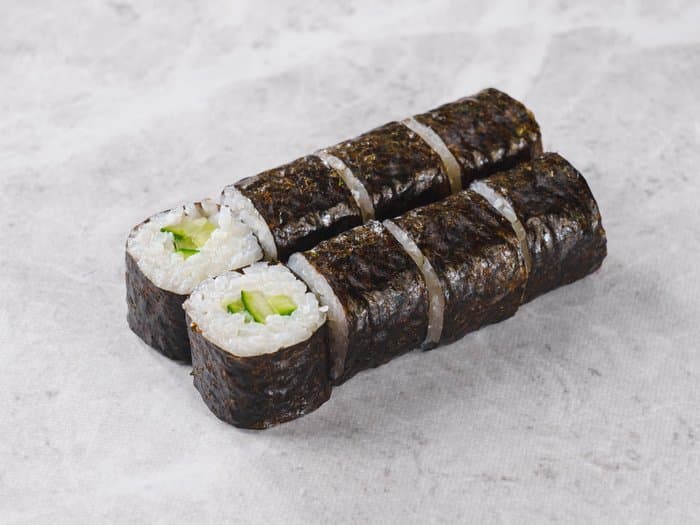 Ролл с огурцом